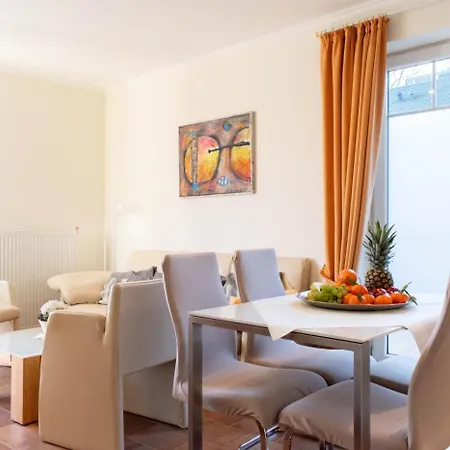 Moderne Kurparkresidenz Whg. 11 * Timmendorfer Strand